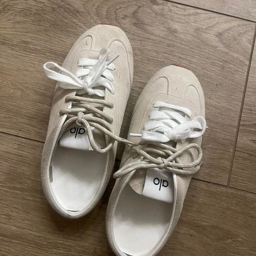 Alo yoga suede sneaker mules - Picture 2 of 4